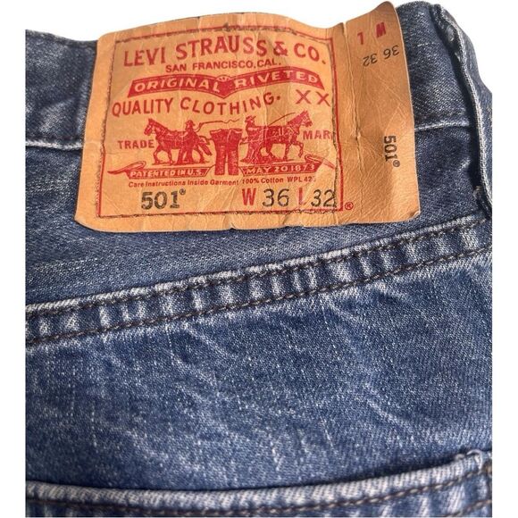 Vintage Levi's 501 Blue Straight Leg Jeans - Picture 5 of 9